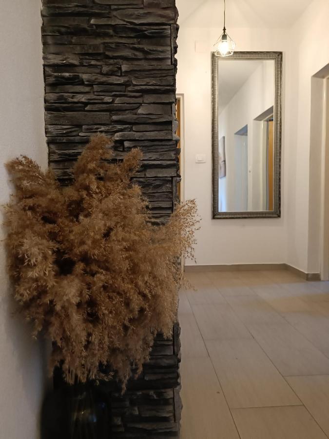 Apartman Brigita Apartment Biograd Na Moru Bagian luar foto